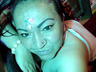 Erotinis vaizdo pokalbis isis-love