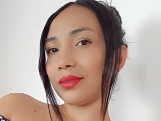 Erotinis vaizdo pokalbis IsisFox