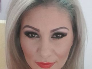 Erotinis vaizdo pokalbis Iuliaxxxtasyy