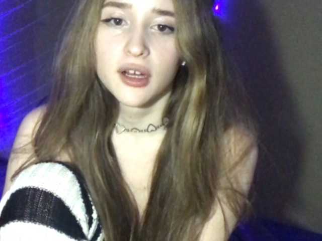 Transliacijos ekrano nuotraukos Ivanka-Chan