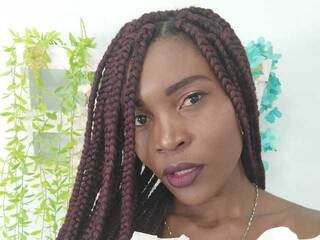 Erotinis vaizdo pokalbis IvoneDiiaz