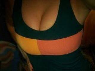 Erotinis vaizdo pokalbis izabella007