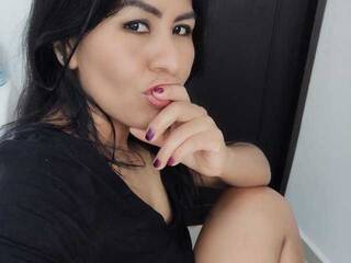 Erotinis vaizdo pokalbis Izzyfire