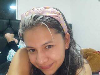 Erotinis vaizdo pokalbis Jacky-bm