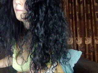 Erotinis vaizdo pokalbis JadeLure