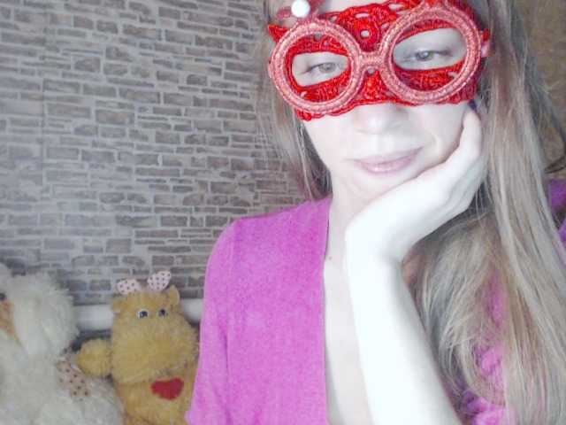 Nuotraukos Jallileo hey) my answer in pm = 25 tk, in pvt - tease strip, but not porn... game in chat:) 1000 tk - face HEHE