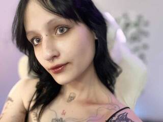 Erotinis vaizdo pokalbis EsterErdmond