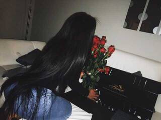 Erotinis vaizdo pokalbis JanetSmit