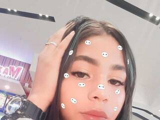 Erotinis vaizdo pokalbis Janne-Amber