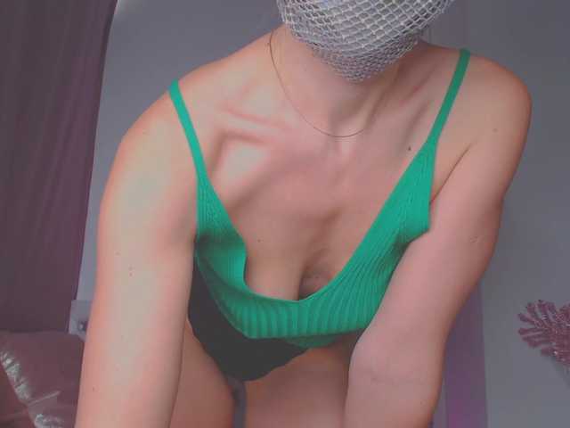 Nuotraukos Jesika-feel undress me and give vibration my lovense on
