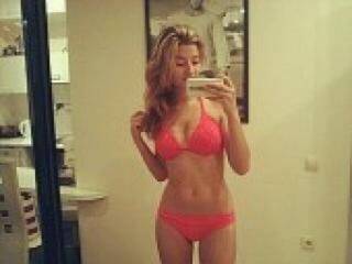 Erotinis vaizdo pokalbis jjul