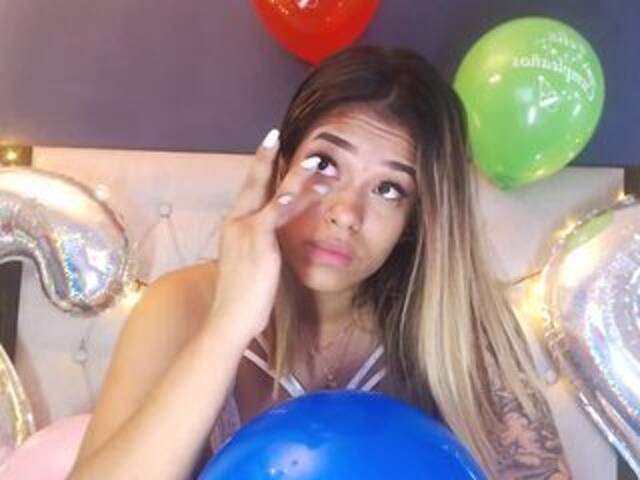 Transliacijos ekrano nuotraukos JosePhineBake