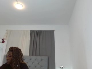 Erotinis vaizdo pokalbis Joyce-Perry