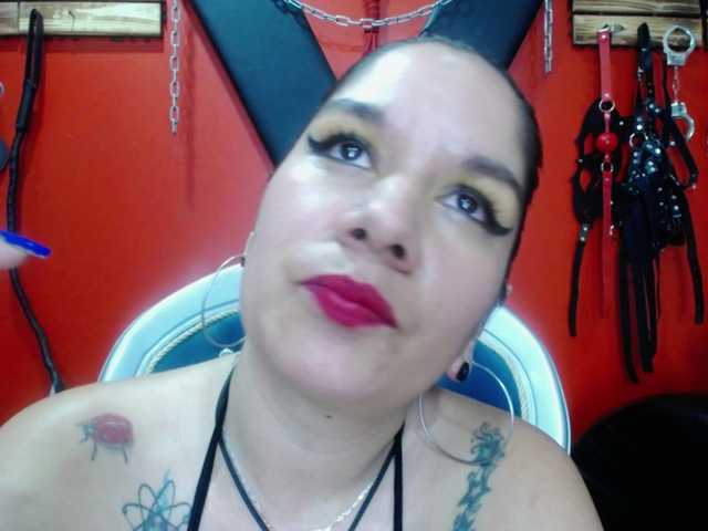 Nuotraukos Juanaa24 I Am Looking For Slaves Who Dominate, Do You Dare To Surpass Your Limits?