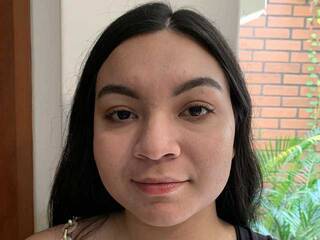 Erotinis vaizdo pokalbis Juicy-Jade