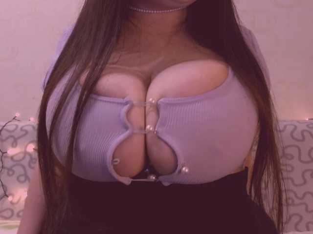 Transliacijos ekrano nuotraukos Spaceboobs