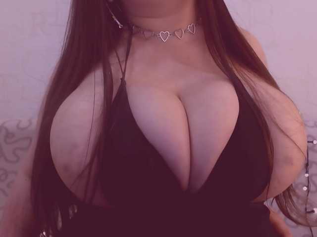 Transliacijos ekrano nuotraukos Spaceboobs