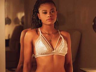 Erotinis vaizdo pokalbis JuliannaSmith