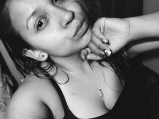 Erotinis vaizdo pokalbis JULIAVEGA1