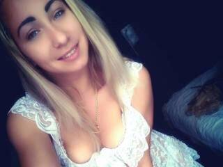 Erotinis vaizdo pokalbis juliawater