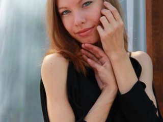 Erotinis vaizdo pokalbis JullieFlow