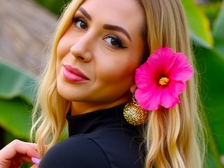 Erotinis vaizdo pokalbis K0n4ita