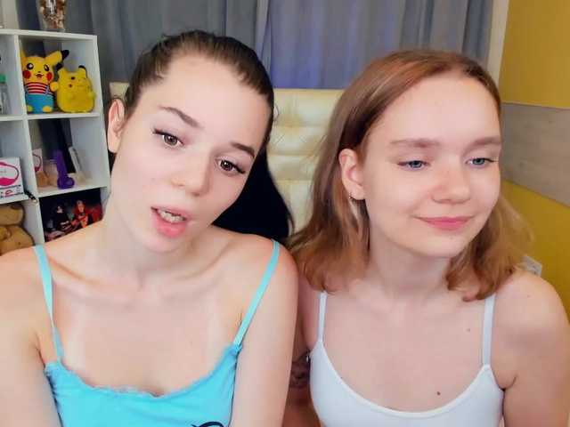 Nuotraukos KarenHeidi Hey guys❤️ Our name are Heidi and Kylie. Welcome in my room Full naked in Pvt❤️