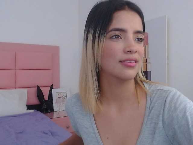 Nuotraukos karenrojas- guys thanks for share with me / lets be wild #new #latina #squirt #anal / cumshow at goal