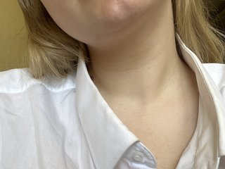 Erotinis vaizdo pokalbis karinamura