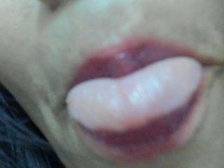 Erotinis vaizdo pokalbis Karitokiss