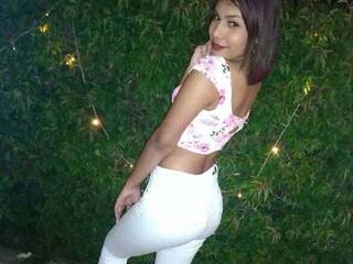 Erotinis vaizdo pokalbis Karla-Sins