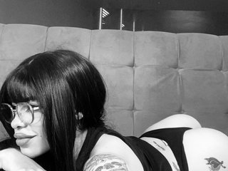 Erotinis vaizdo pokalbis Kurome_latin