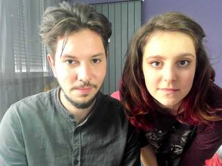 Erotinis vaizdo pokalbis karloaa