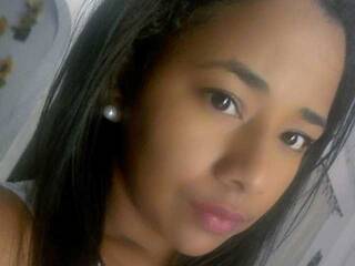 Erotinis vaizdo pokalbis karlynm