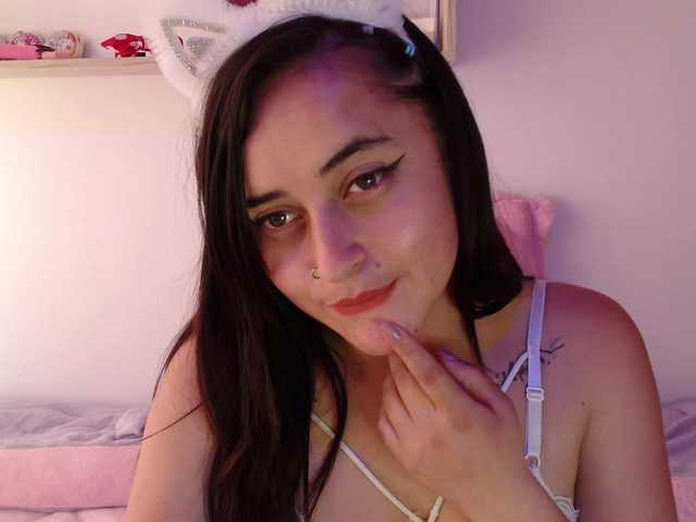 Nuotraukos KarolBunny New naughty girl, willing to play with horny boys
