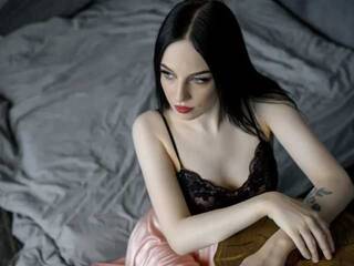 Erotinis vaizdo pokalbis KasandraKrows