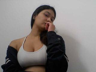 Erotinis vaizdo pokalbis katariincon