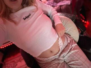 Erotinis vaizdo pokalbis KateDanver