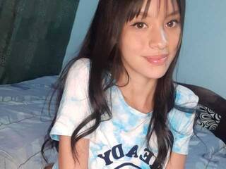 Erotinis vaizdo pokalbis KateDiamond