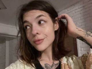 Erotinis vaizdo pokalbis KateKollins