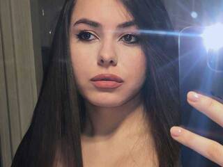 Erotinis vaizdo pokalbis Katember