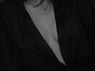 Erotinis vaizdo pokalbis Katemee