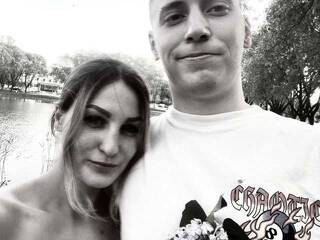 Erotinis vaizdo pokalbis KateVad