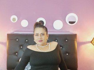 Erotinis vaizdo pokalbis KathiaHunt