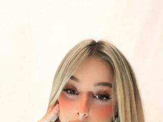 Erotinis vaizdo pokalbis katmiss25