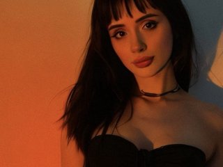 Erotinis vaizdo pokalbis KatPiirs