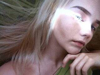 Erotinis vaizdo pokalbis KatRanner