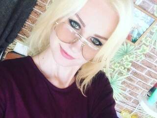 Erotinis vaizdo pokalbis Katrin311