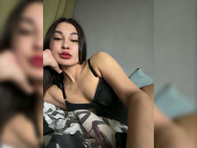 Nuotraukos Katrina10 prices 21 sissy 25 pussy ass 30 45naked 55 play with pussy 70 cum