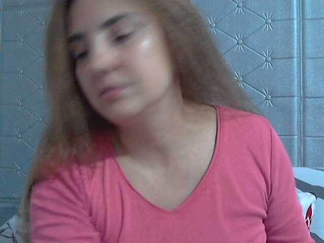Transliacijos ekrano nuotraukos KATYDIAZ